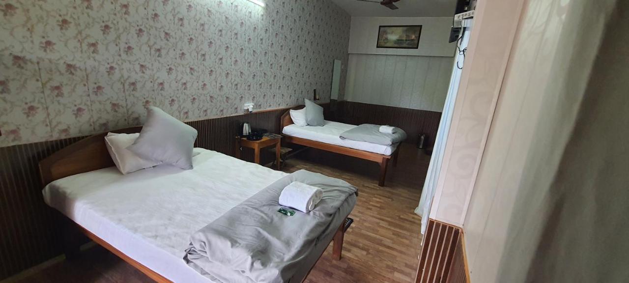 Karthik Resorts, Jeolikote Nainital Zewnętrze zdjęcie