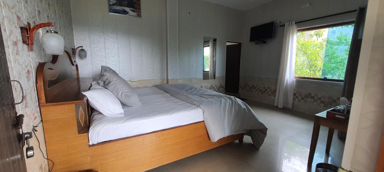 Karthik Resorts, Jeolikote Nainital Zewnętrze zdjęcie